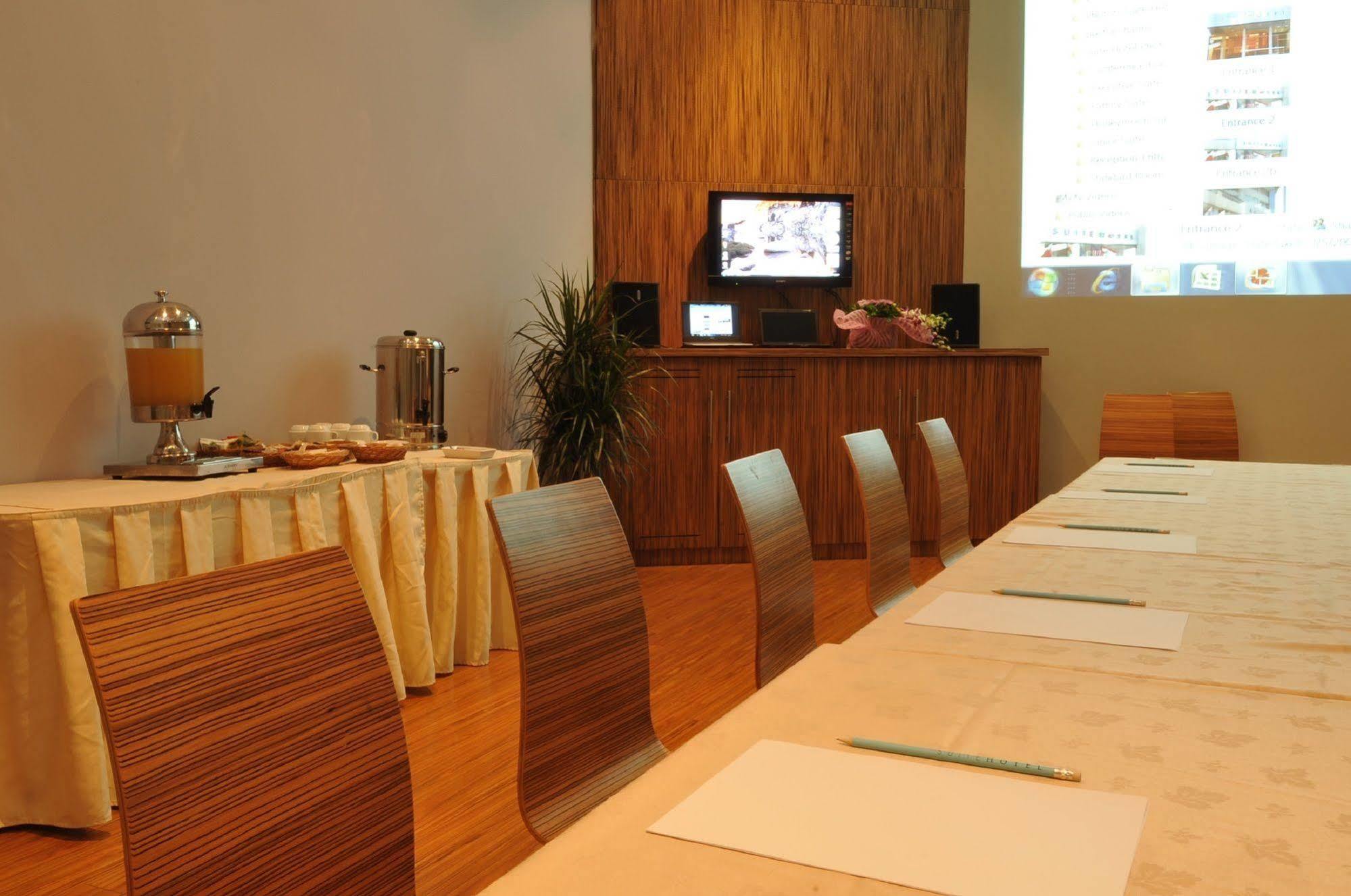 Hotel Merlot -