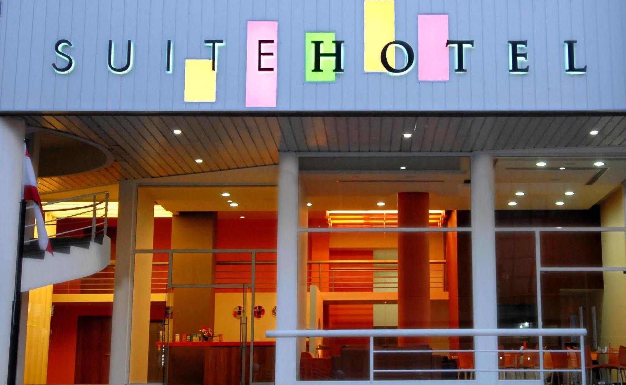 Hotel Merlot -